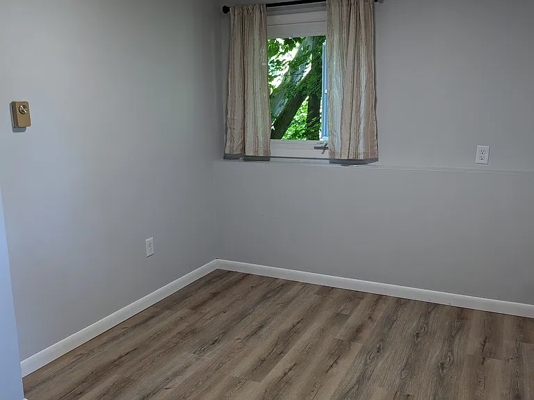 70 Maple St #A — Photo 13
