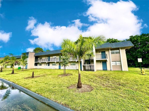7900 Fairview Dr APT 106