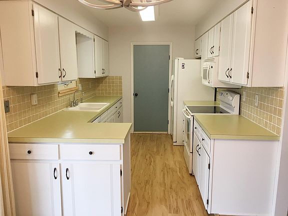 Dishwasher, disposal. Door into 2 car garage