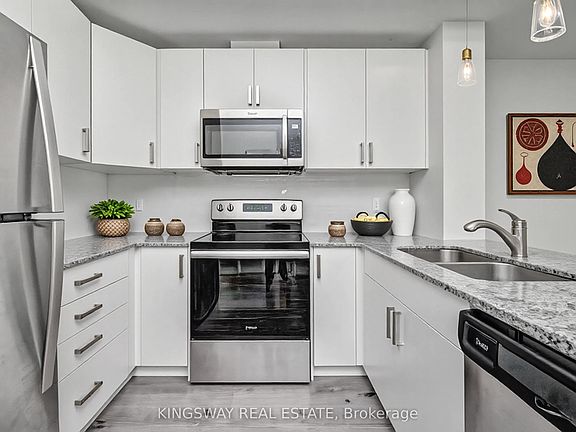 5th image of 60 Charles St W #801