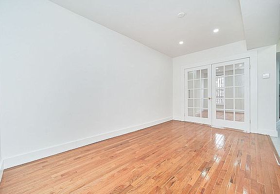 4th image of 1368 Saint Marks Ave #3