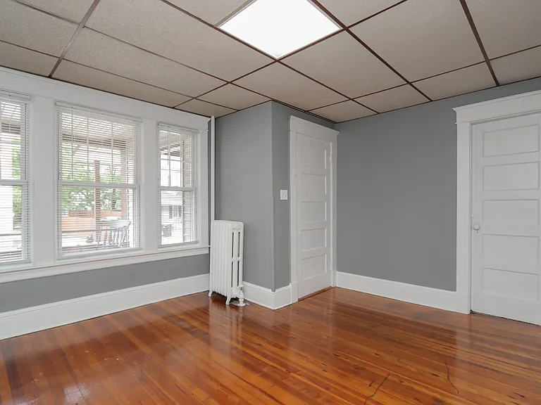8 Ivy Ave #1 — Photo 11