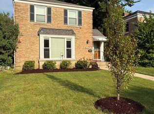 6704 N Central Park Ave, Lincolnwood, IL 60712
