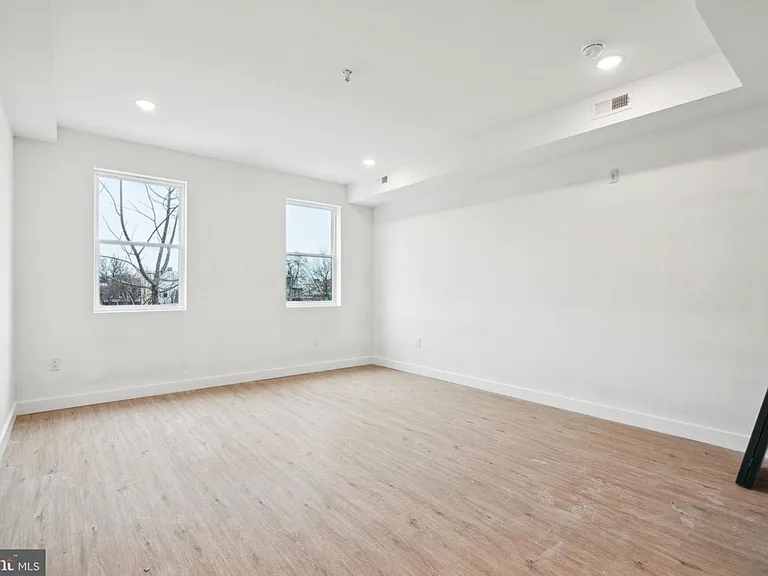 4163 Mantua Ave #2 — Photo 16