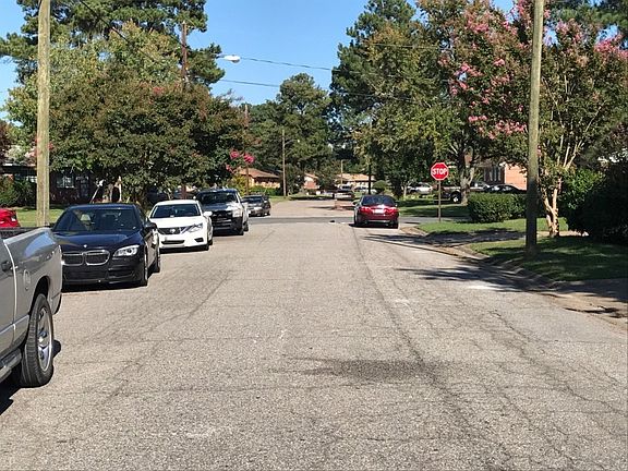 5th image of 903 Liston Ln
