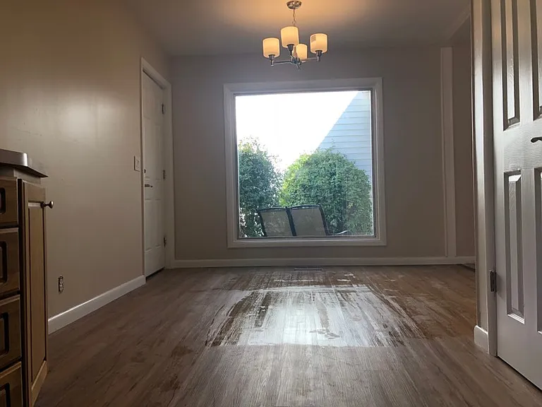 8410 S Kings Hill Dr — Photo 4