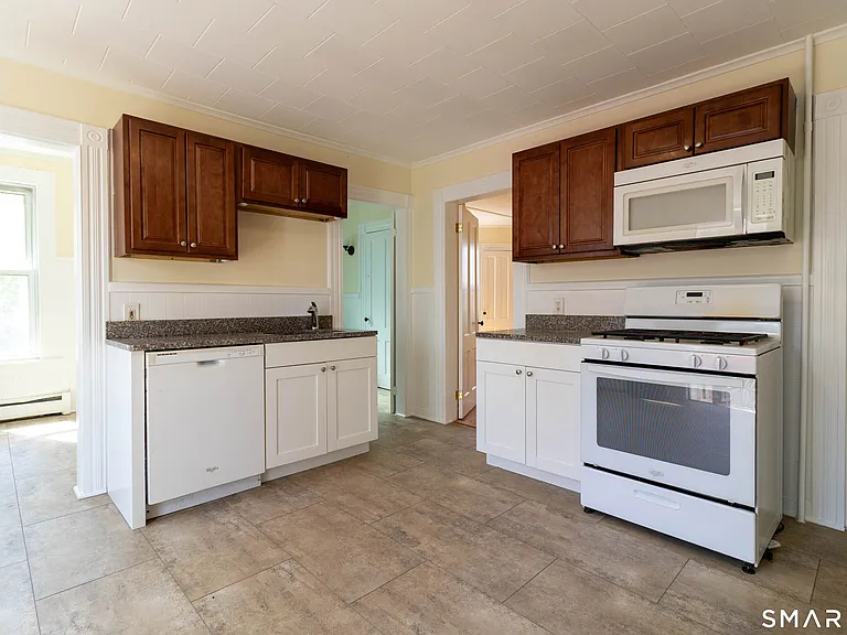 62 Lincoln Ave #1 — Photo 7
