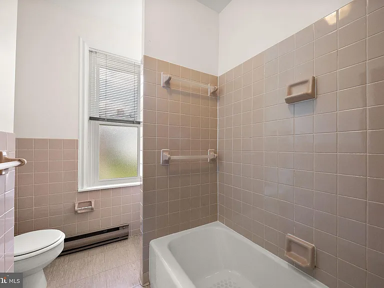 409 W 20th St #2 — Photo 19