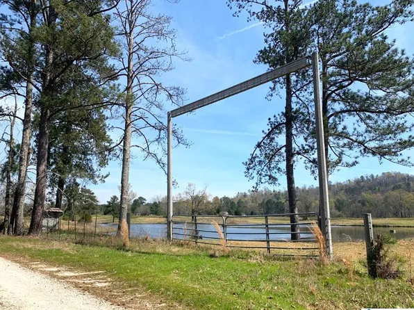 352 Daniel Rd, Ohatchee, AL 36271