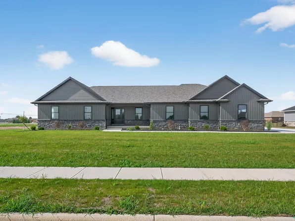 102 Camdyn Trl, Anna, OH 45302