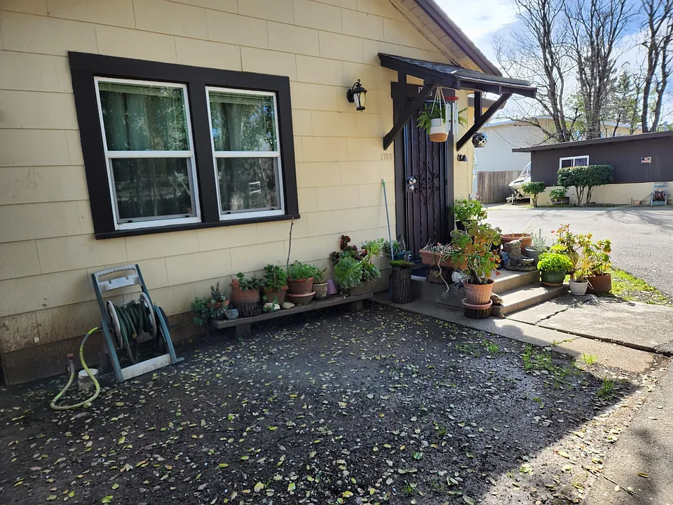 1753 Laurel St #1763
