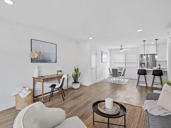 226th St Apartments TIC, 3828 W 226th St APT 42, Torrance, CA 90505