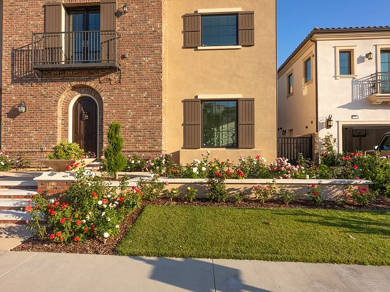 20254 W Bentley Way — Photo 29