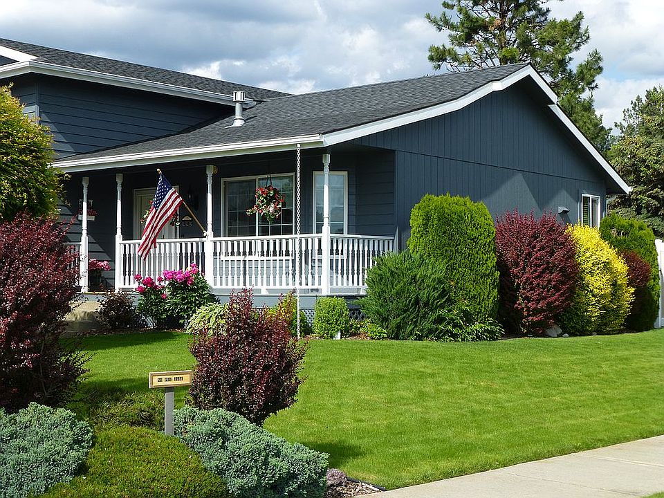 2nd image of 5884 N Ferdinand Ct