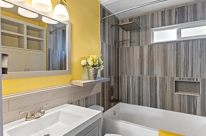 2 bed, 930 sqft, $1,600 — Photo 4