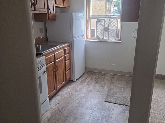3rd image of 3005 State St #8