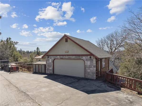 1171 Grass Valley Rd, Lake Arrowhead, CA 92352