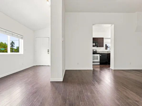 2100 S Logan St APT A, Denver, CO 80210
