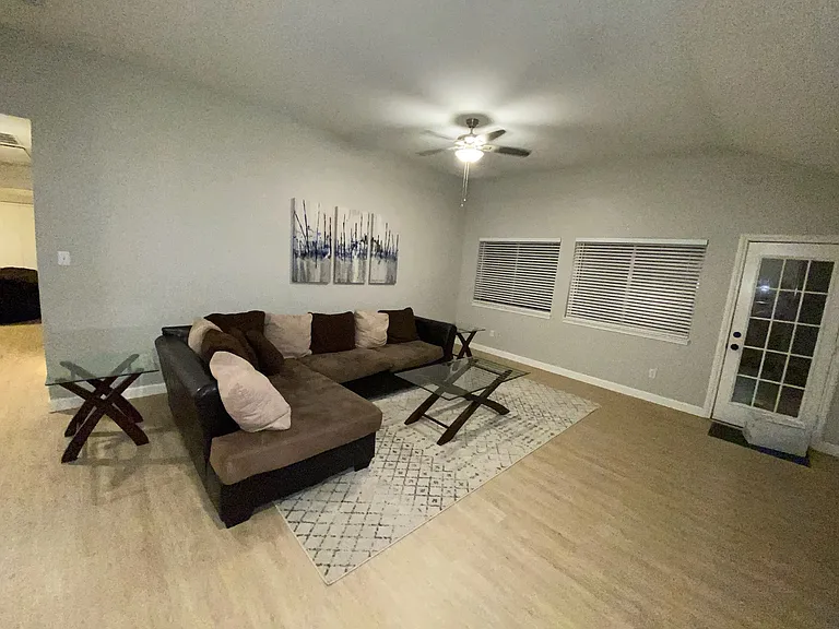 8443 Lake Crystal Dr — Photo 6