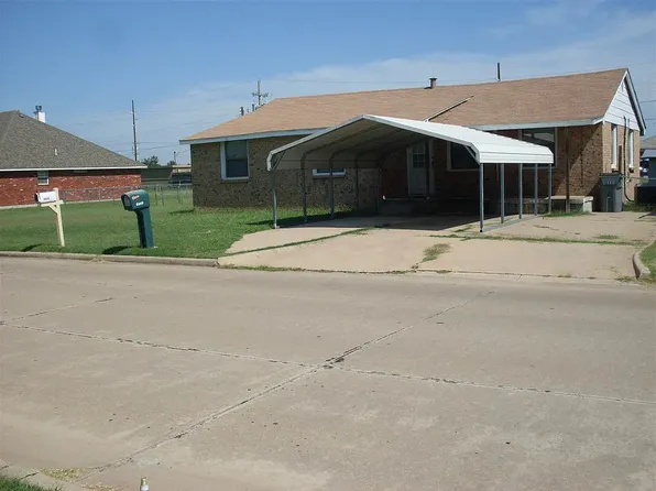 6409 NW Oak Ave, Lawton, OK 73505