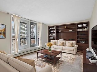 605 N 14th Ave SW #604, Calgary, AB T2R 0M9