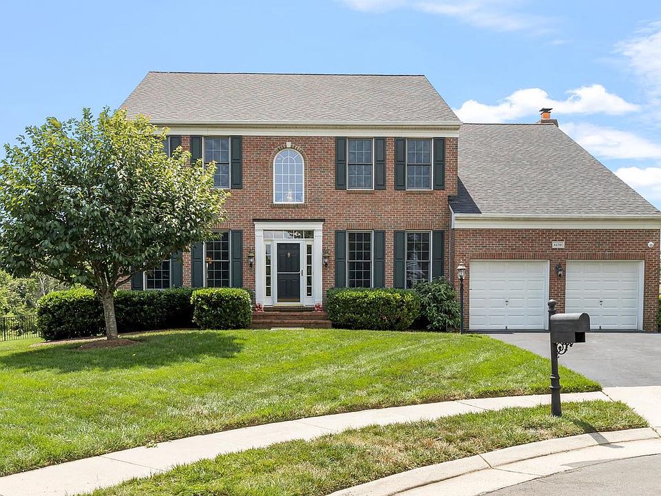1st image of 42781 Hermitage Ct