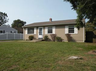 40 Sara Lynn Dr, Springfield, MA 01129