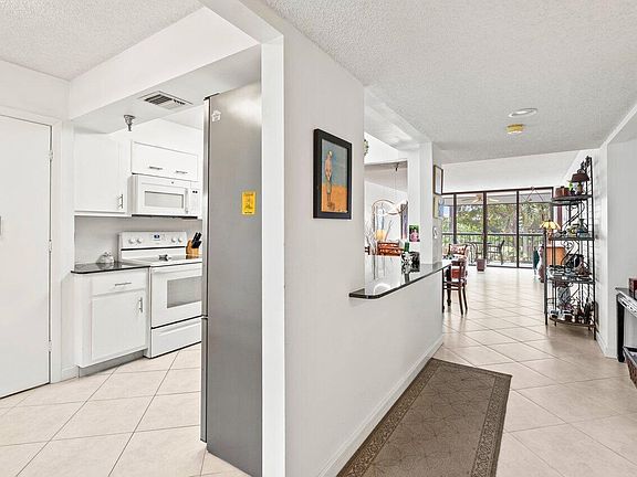 4th image of 6320 BOCA DEL MAR Drive #302