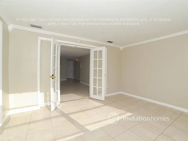 3910 Glissade Dr — Photo 8