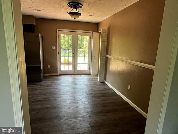 2nd image of 1500 Mallard Pl