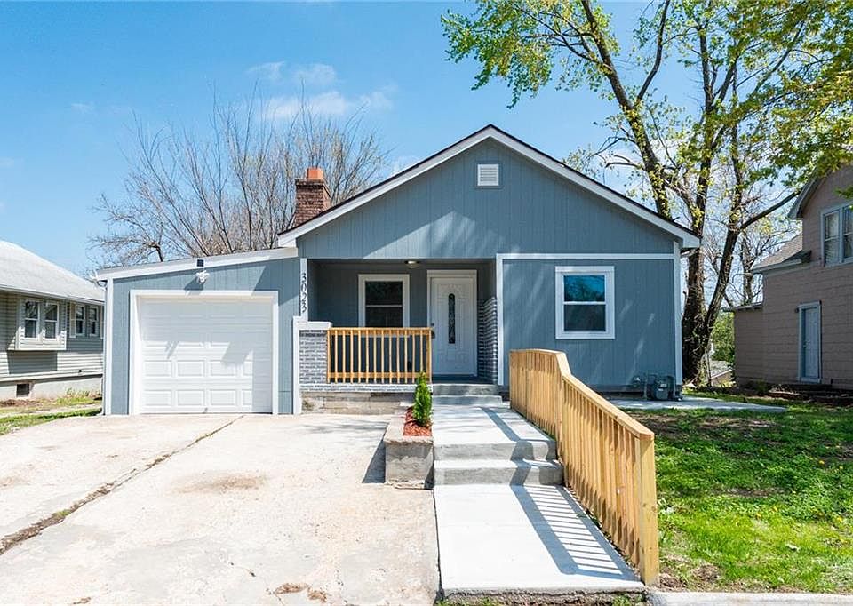 1st image of 3023 N 31st St