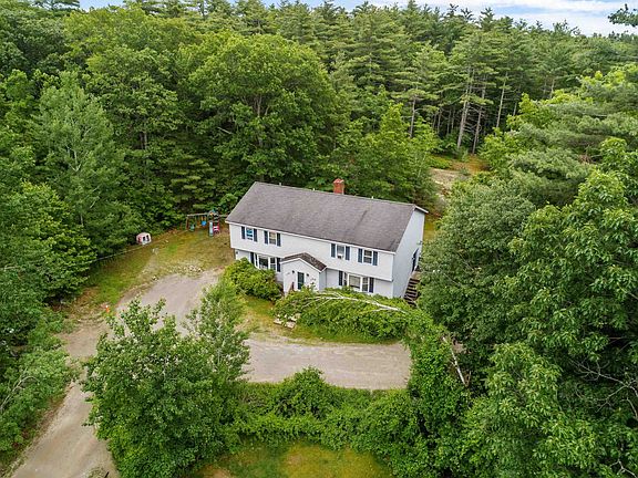 4th image of 26 Amoskeag Drive