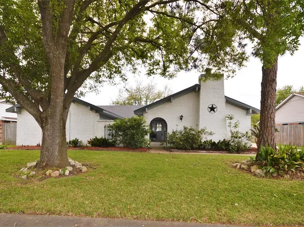 10430 Shell Rock Rd, La Porte, TX 77571
