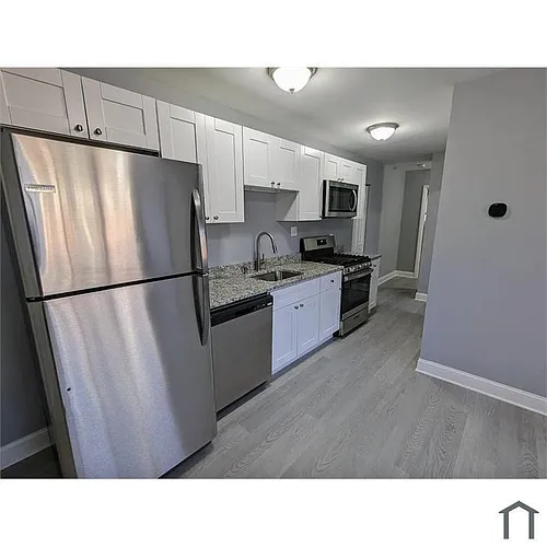 5325 Bass Pl SE Photo 1