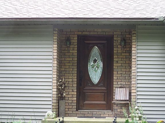 2nd image of 895 Township Road 754