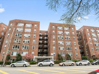 4320 Van Cortlandt Park E #3E, Bronx, NY, 10470