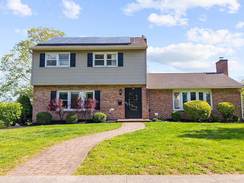 1st image of 12 Magnolia Ct