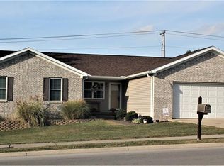 1041 Shadowlawn Ave, Greencastle, IN