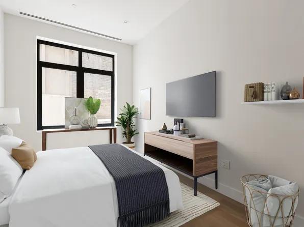 435 West 19th Street 1A image 3 of 13