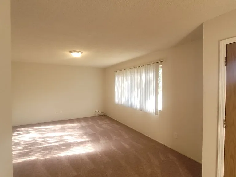 7139 Baranga Dr — Photo 10