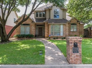 2206 Patterson Pl, Arlington, TX 76012