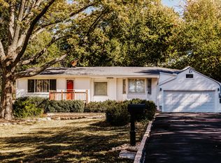 5011 Dearborn St, Mission, KS 66202