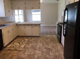 703 N Sunset St, Carthage, TX 75633