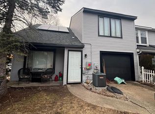 2 Procyon Rd, Turnersville, NJ 08012