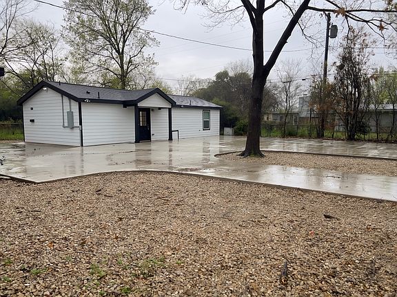 3rd image of 1312 Broadway St #Adu