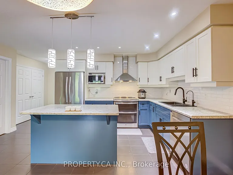 14 Amos Dr #2 — Photo 12