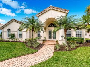 2735 SW Glenmoor Way, Palm City, FL 34990