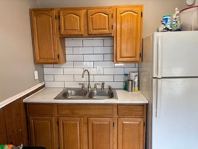1830 Penn St #2