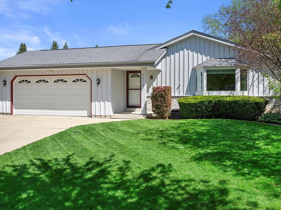1st image of 3370 East Woodview AVENUE