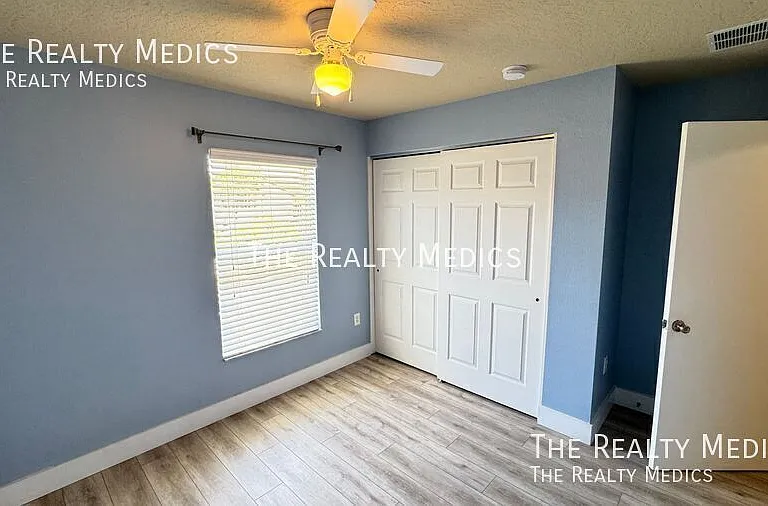 1040 Elderberry Dr — Photo 29